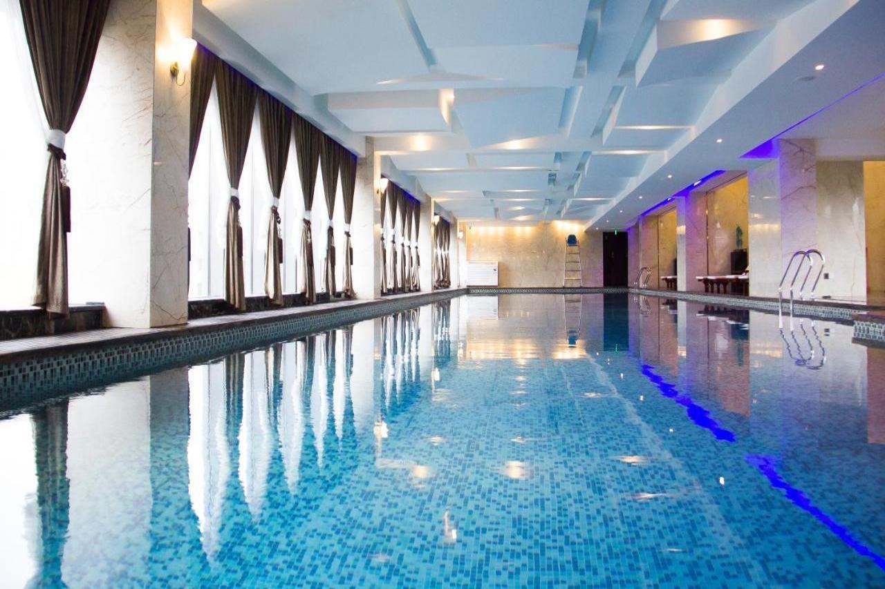 Chengdu Cynn Hotel Экстерьер фото