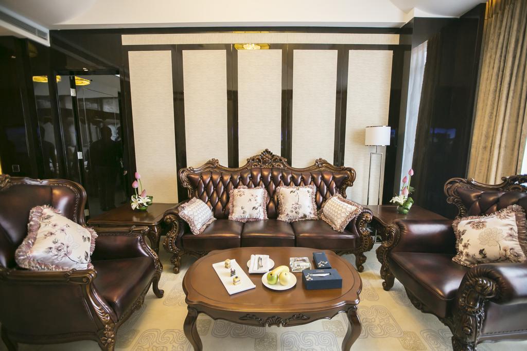 Chengdu Cynn Hotel Экстерьер фото