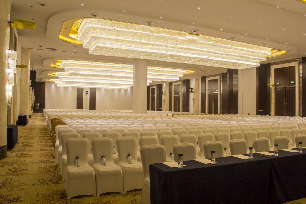 Chengdu Cynn Hotel Экстерьер фото